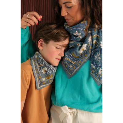 SO FAMILY Foulard Dheli Céladon.