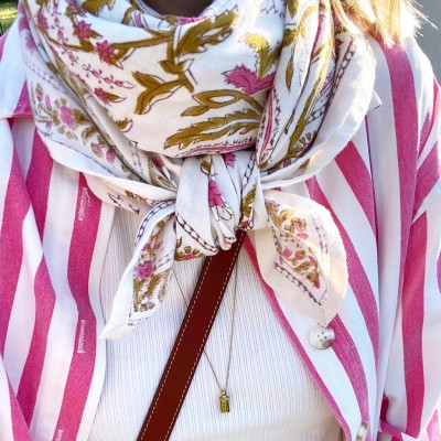 SO FAMILY Foulard Delhi Cerisier.