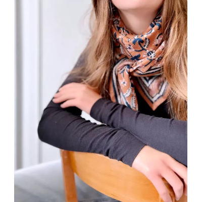 SO FAMILY Foulard Dheli Abricot.