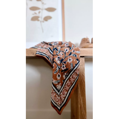 SO FAMILY Foulard Dheli Abricot.