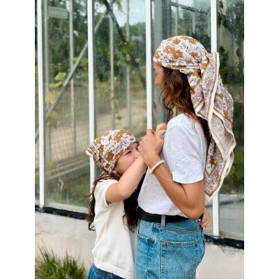 SO FAMILY Foulard Agra Mocha.