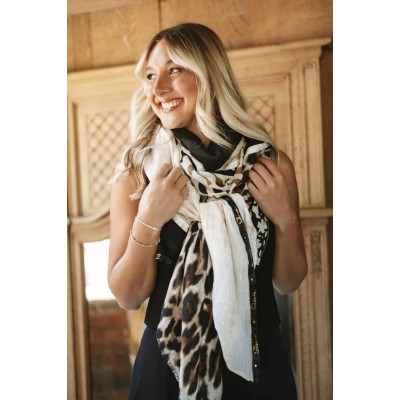 Shanna Foulard Carré Nikita.